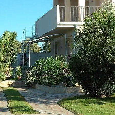 Alimede Apartmán *