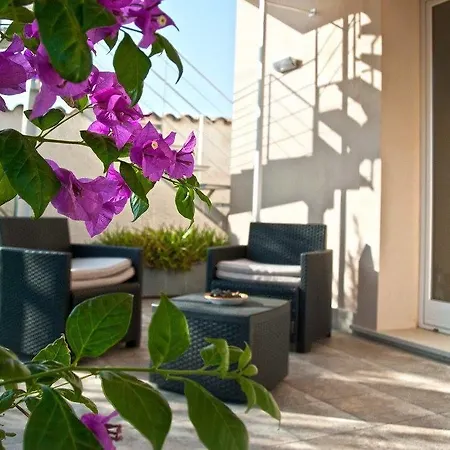 Alimede Apartmán *
